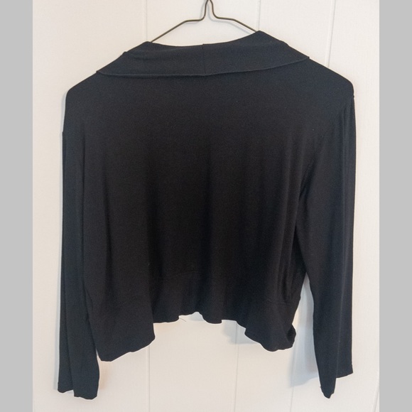 ZEN-KNITS short cardigan - Picture 2 of 4